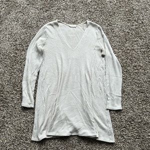 Lush oversized v-neck sweater